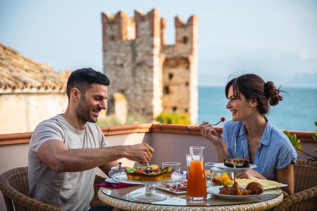 Hotel Degli Oleandri Sirmione Ngoại thất bức ảnh