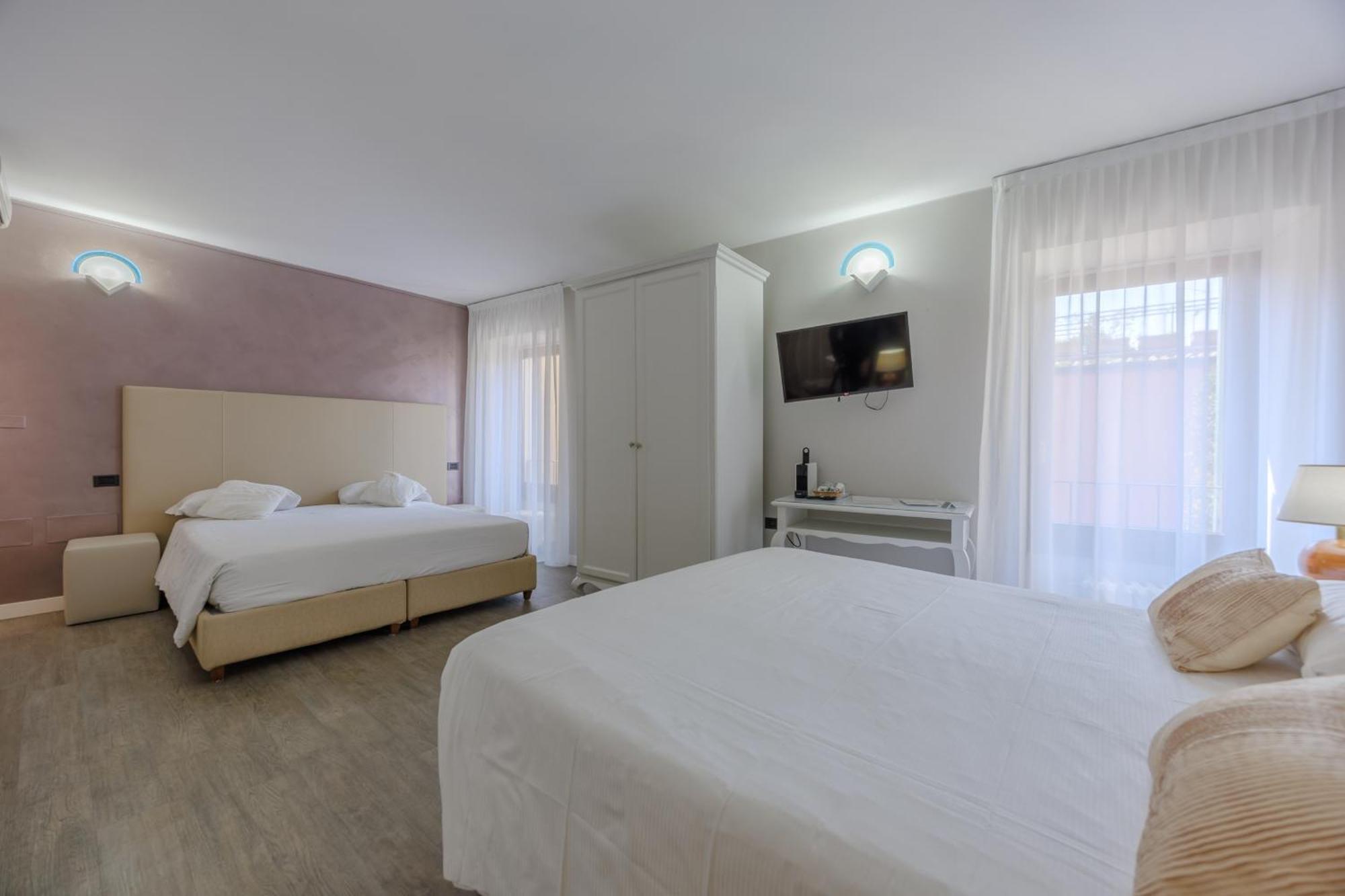 Hotel Degli Oleandri Sirmione Ngoại thất bức ảnh