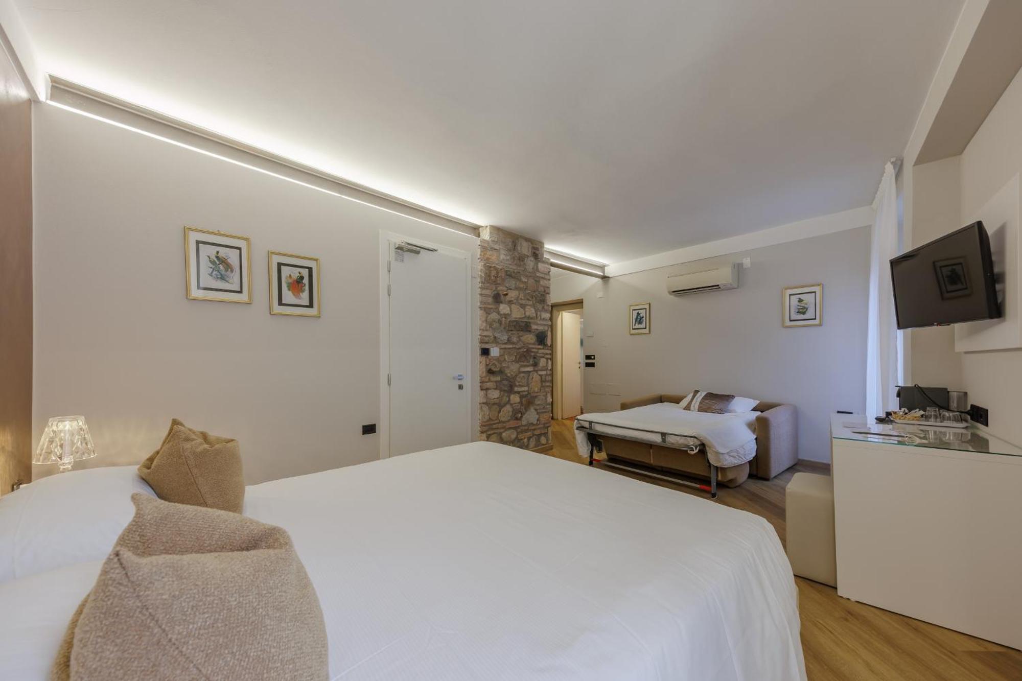 Hotel Degli Oleandri Sirmione Ngoại thất bức ảnh